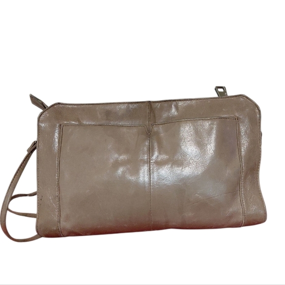 HOBO Tan Shoulder Bag - Picture 3 of 11